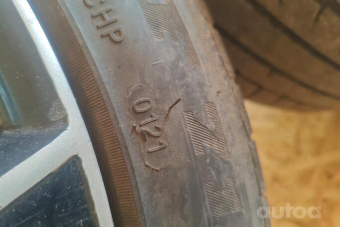 Kita, lengvojo lydinio