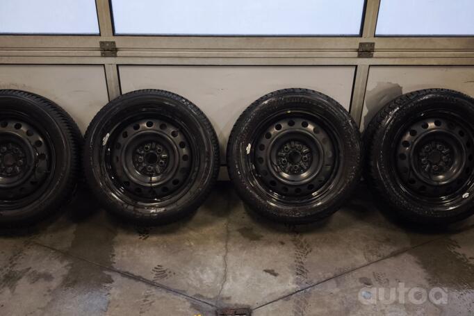 Toyota, plieniniai štampuoti