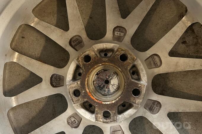 Kita, lengvojo lydinio