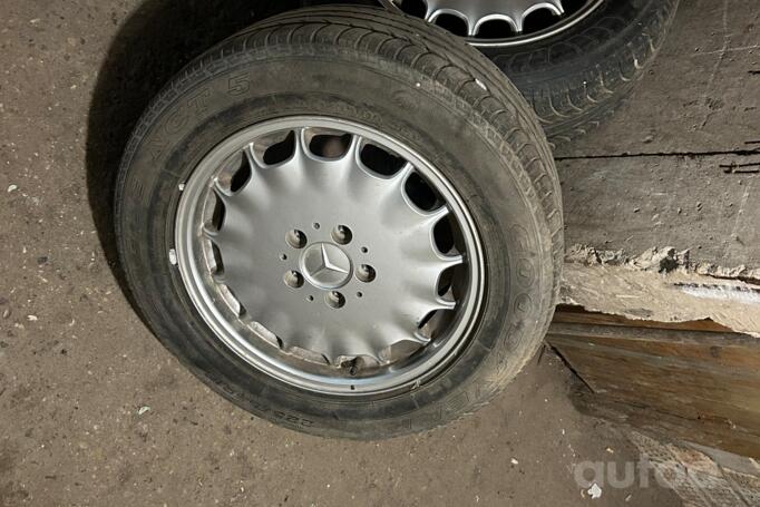 Kita, lengvojo lydinio