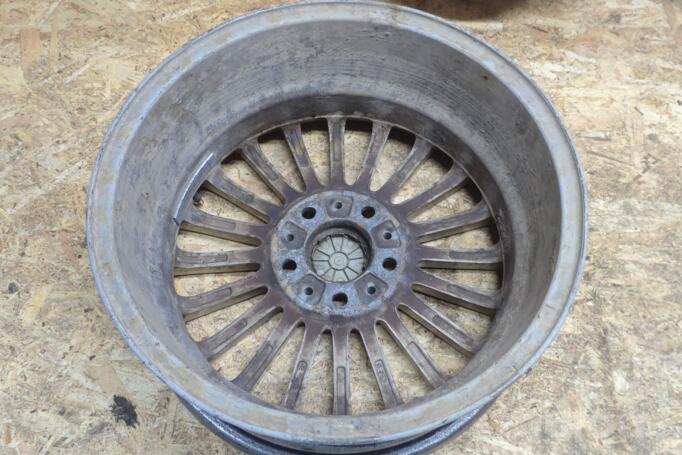 Kita, lengvojo lydinio