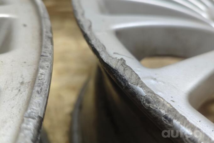 Kita, lengvojo lydinio