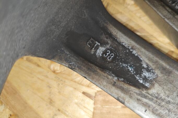 Kita, lengvojo lydinio