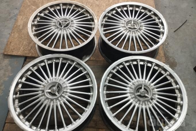 Kita, lengvojo lydinio