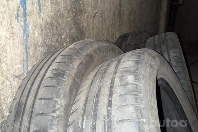 Kita, lengvojo lydinio