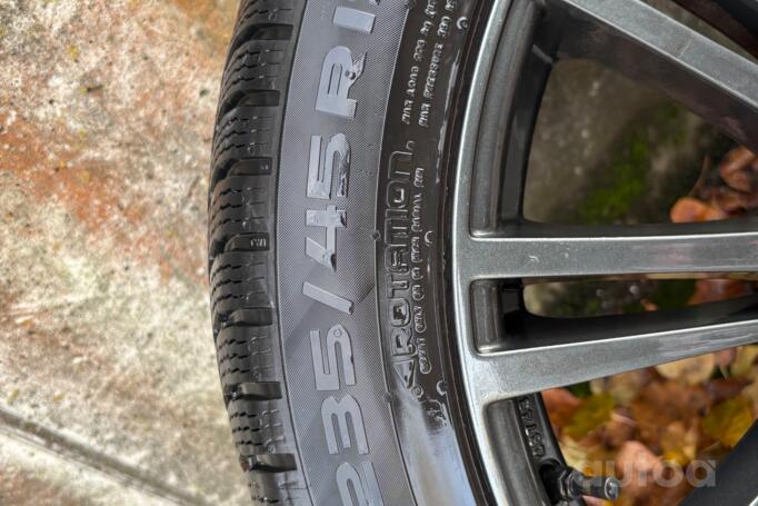 Kita, lengvojo lydinio