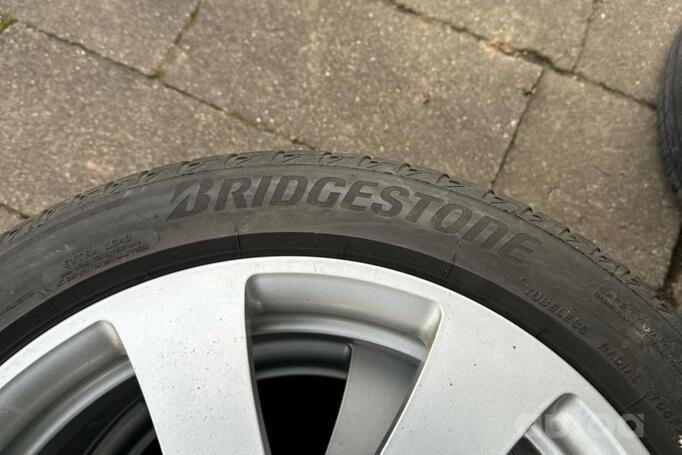 Mercedes-Benz, lengvojo lydinio