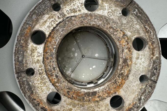 Mercedes-Benz, lengvojo lydinio