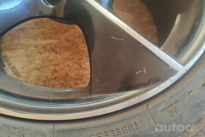 Kita, lengvojo lydinio