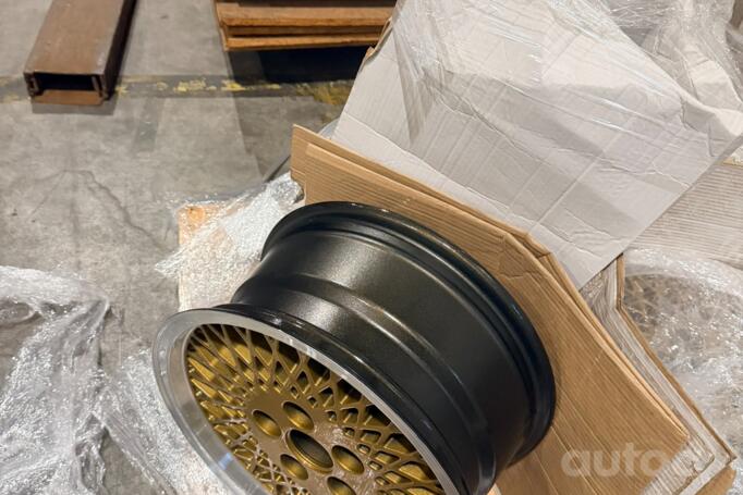 Jeep, lengvojo lydinio