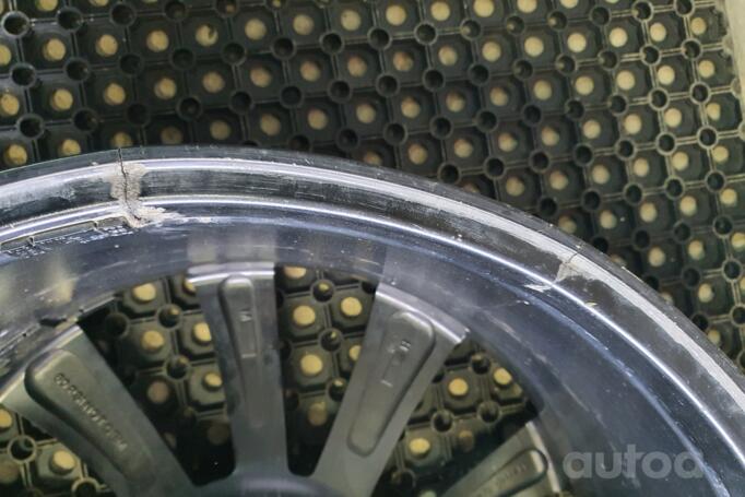 Tesla, lengvojo lydinio