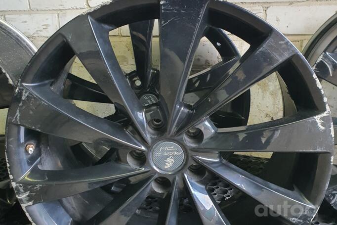 Tesla, lengvojo lydinio