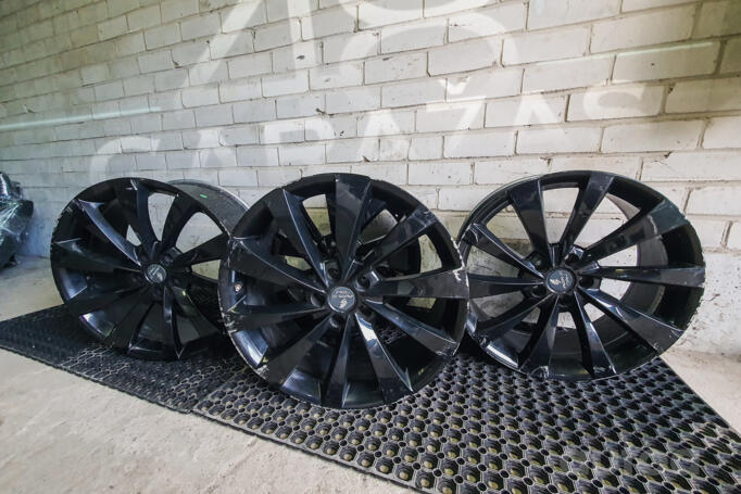 Tesla, lengvojo lydinio