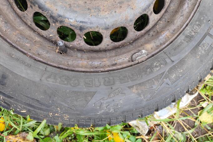 Audi, plieniniai štampuoti