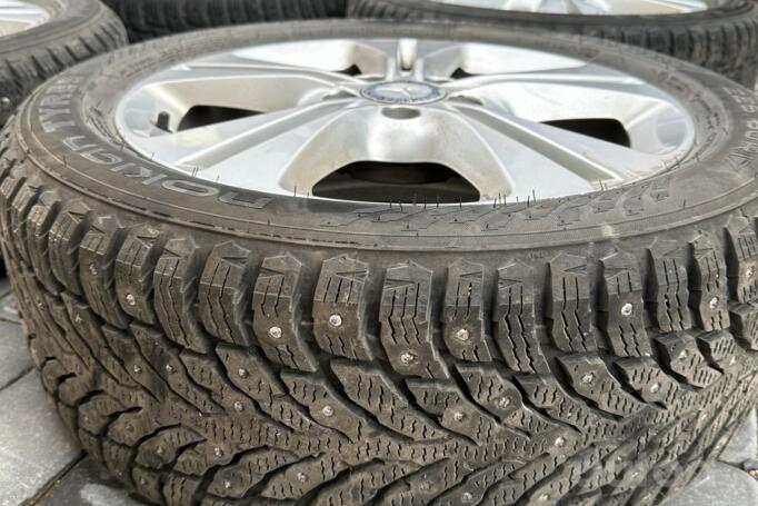 Mercedes Benz, lengvojo lydinio