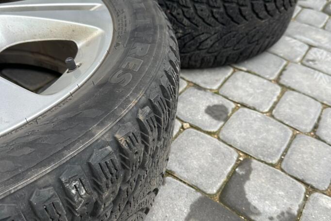 Mercedes Benz, lengvojo lydinio