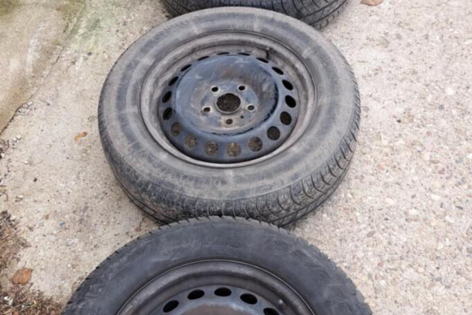 Kita, plieniniai štampuoti