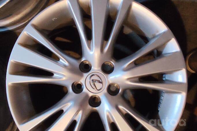 Lexus, lengvojo lydinio