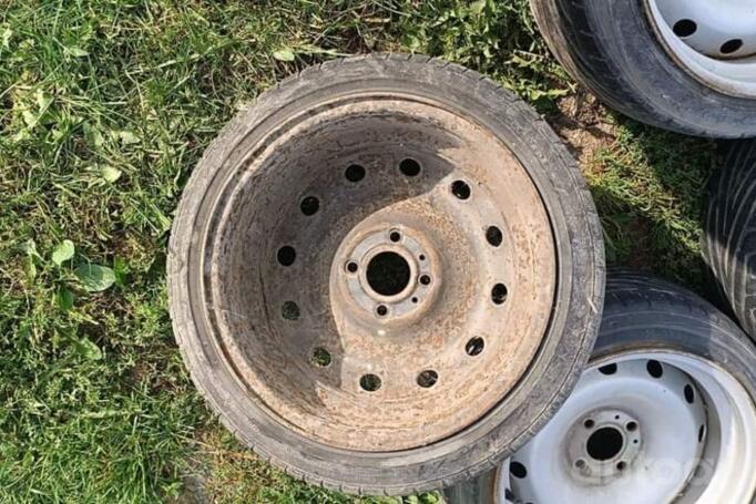 Kita, plieniniai štampuoti