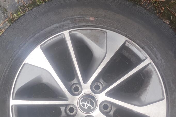 Kita, lengvojo lydinio