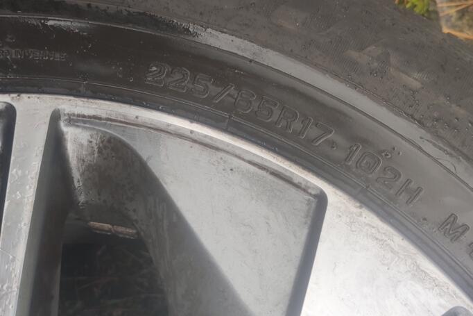 Kita, lengvojo lydinio