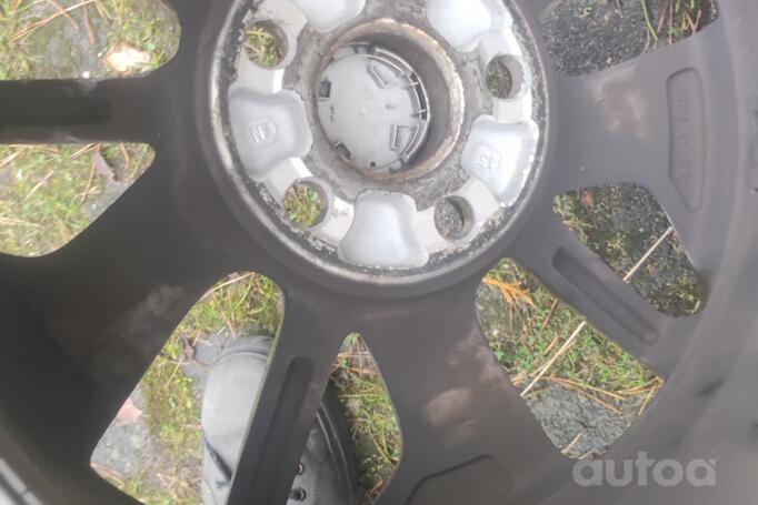 Kita, lengvojo lydinio