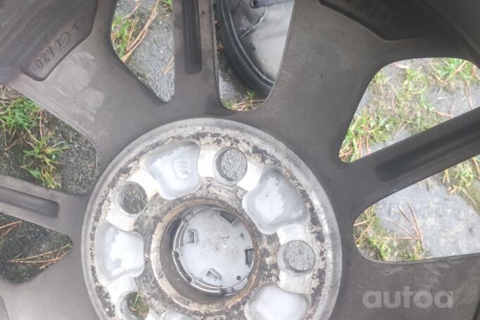 Kita, lengvojo lydinio