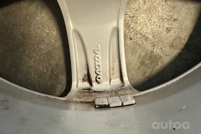 VOLVO, lengvojo lydinio