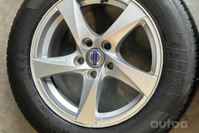 VOLVO, lengvojo lydinio