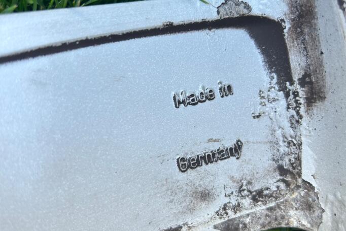 Kita, lengvojo lydinio