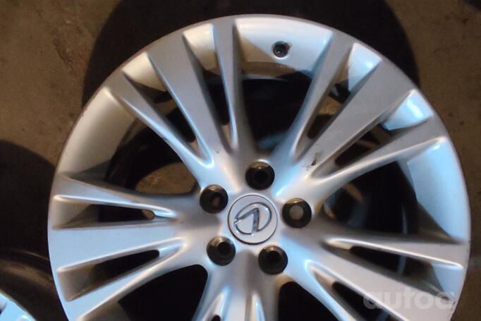 Lexus, lengvojo lydinio