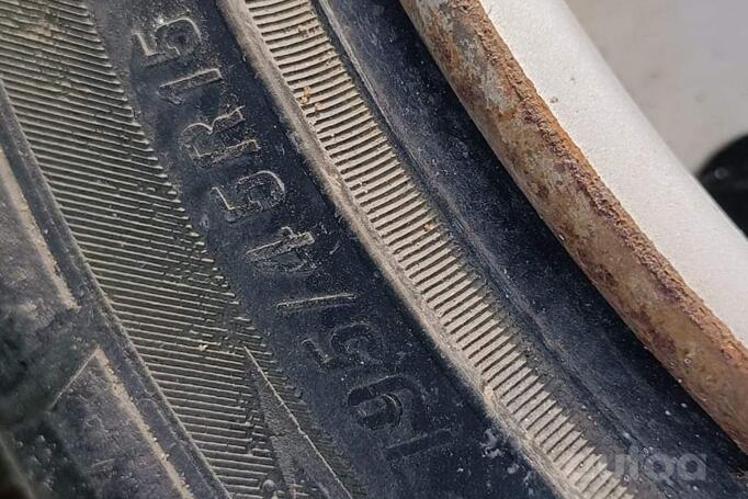 Kita, plieniniai štampuoti