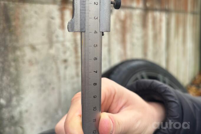 Kita, lengvojo lydinio