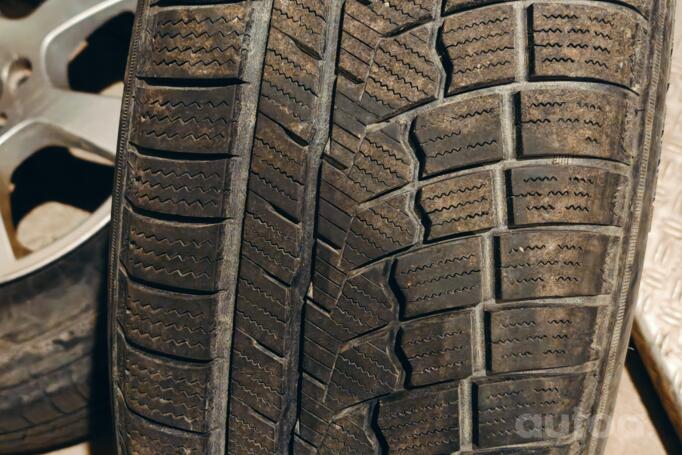 Kita, lengvojo lydinio