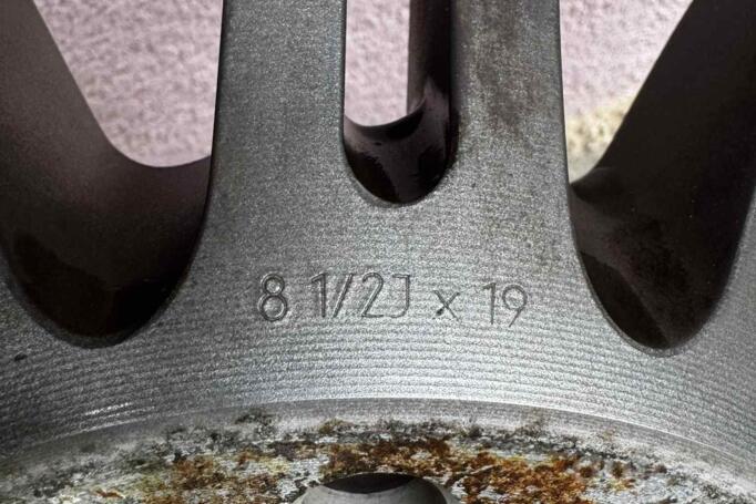 BMW, lengvojo lydinio