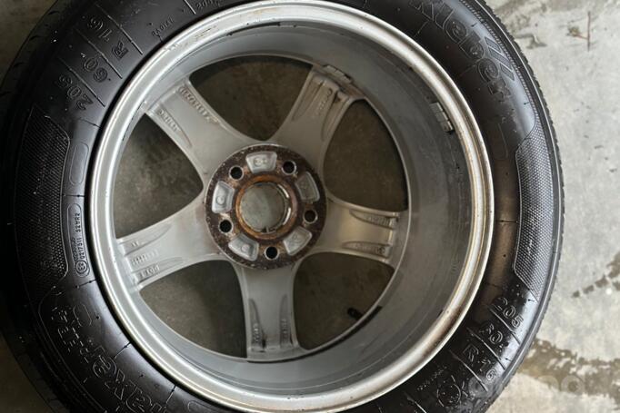 VOLVO, lengvojo lydinio