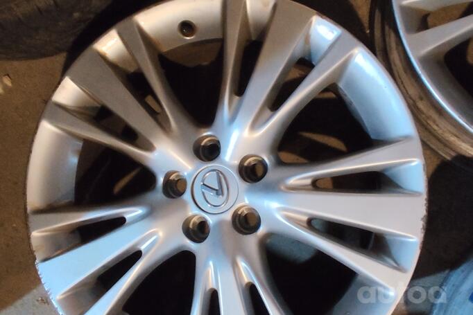 Lexus, lengvojo lydinio