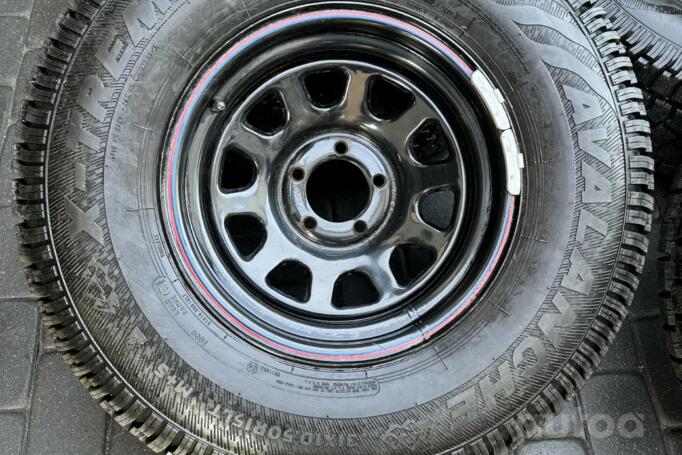 Kita, plieniniai štampuoti