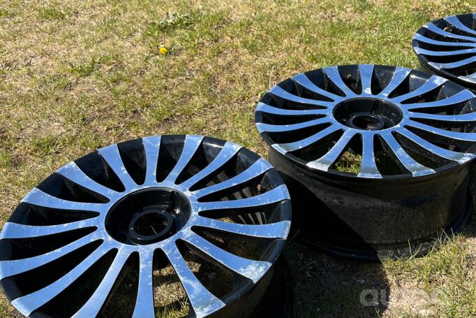 Kita, lengvojo lydinio