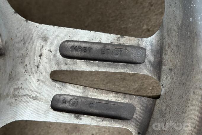 Mercedes, lengvojo lydinio