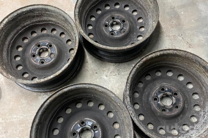 Kita, plieniniai štampuoti