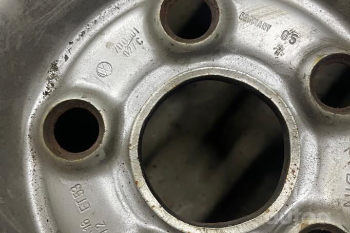 Kita, plieniniai štampuoti