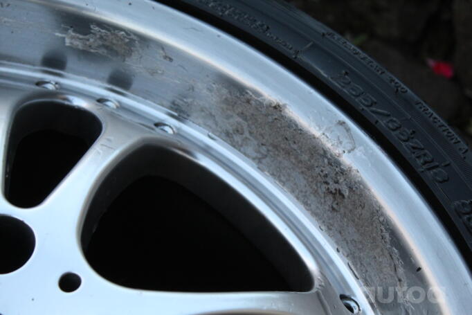 Kita, lengvojo lydinio