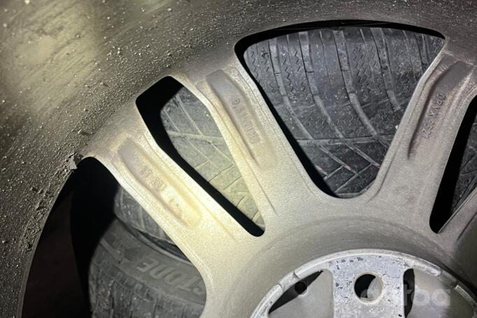 Kita, lengvojo lydinio