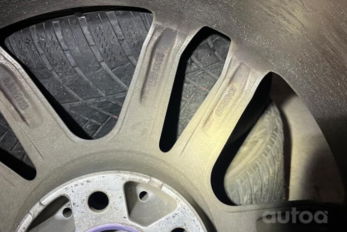 Kita, lengvojo lydinio