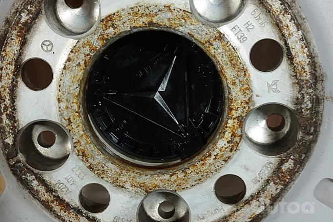 Kita, lengvojo lydinio