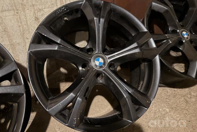 Kita, lengvojo lydinio