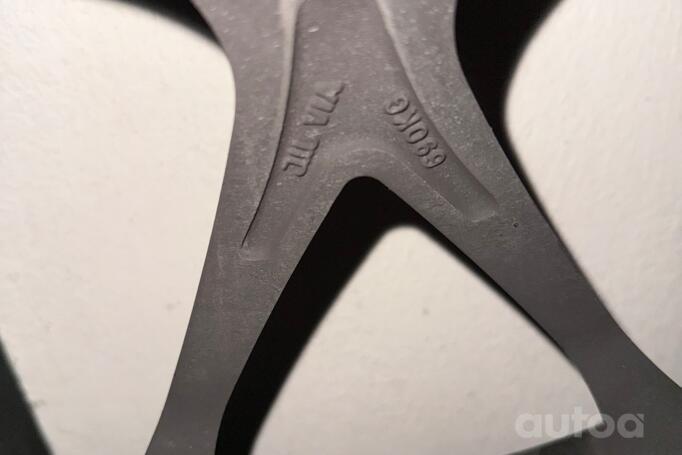 Kita, lengvojo lydinio