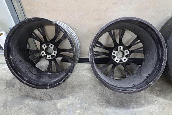 Kita, lengvojo lydinio