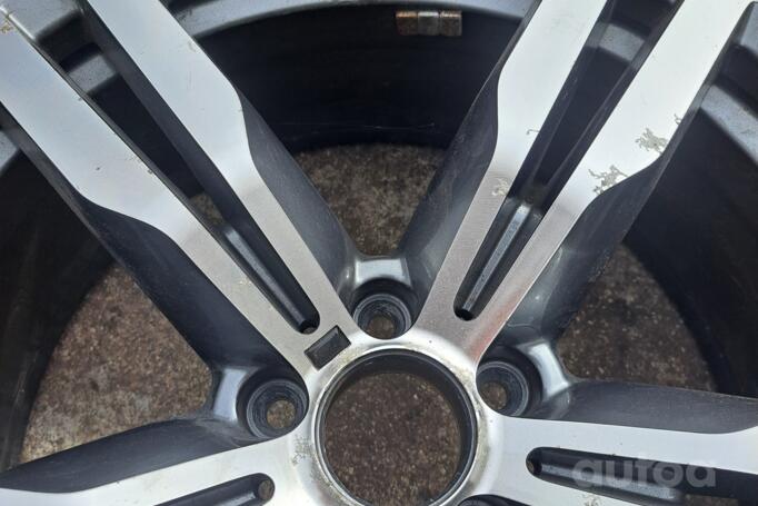 Kita, lengvojo lydinio